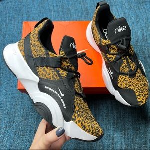 nike superrep groove leopard